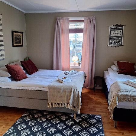 Privat Leilighet Pa Gard Med Badstue Og Nordlys Narvik Luaran gambar