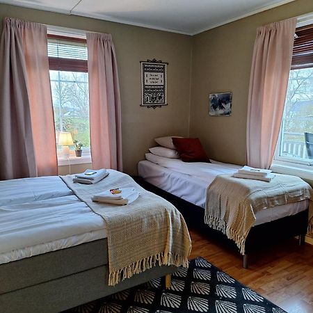 Privat Leilighet Pa Gard Med Badstue Og Nordlys Narvik Luaran gambar