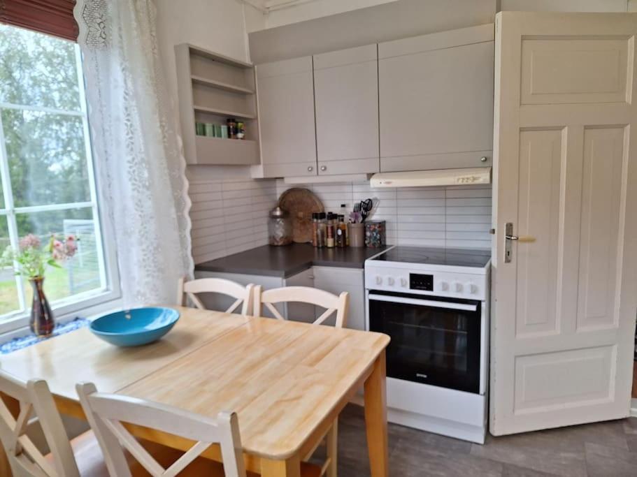 Privat Leilighet Pa Gard Med Badstue Og Nordlys Narvik Luaran gambar